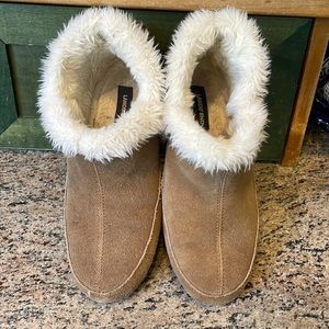 Lands end slippers.